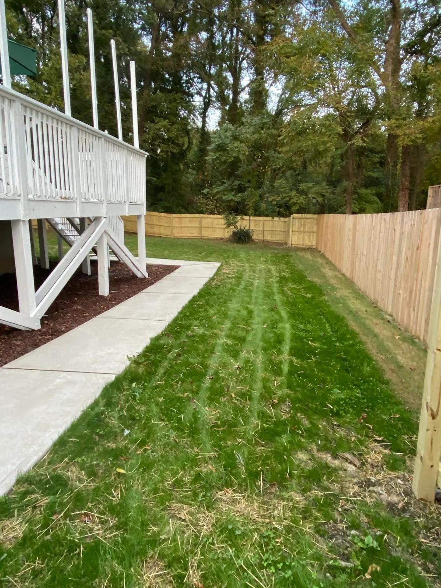 Modern 3-Bedroom, Big Fence Yard, Pets Stay Free Дърам Екстериор снимка